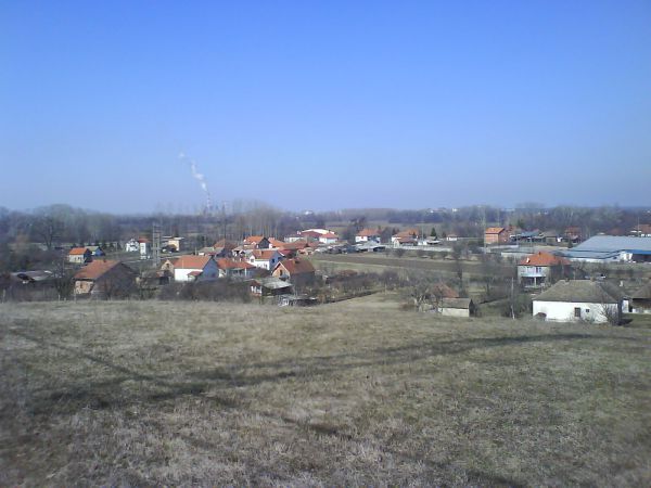 Plac u građevinskoj zoni sa pogledom na grad